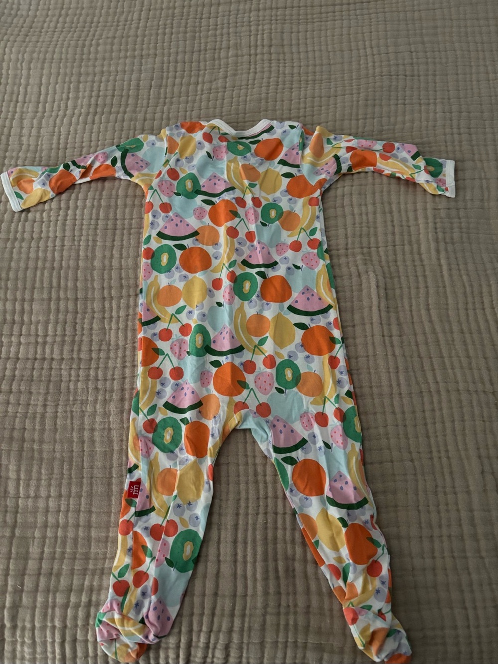 Magnetic Me Fruits Footie 3-6 M - Picture 2 of 3